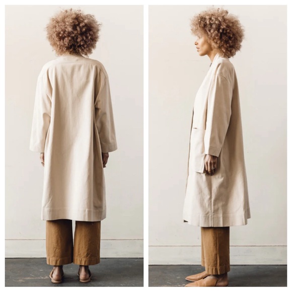 7115 by Szeki Pockets Long Coat, Sand Beige, XS/S, EUC - Picture 2 of 13